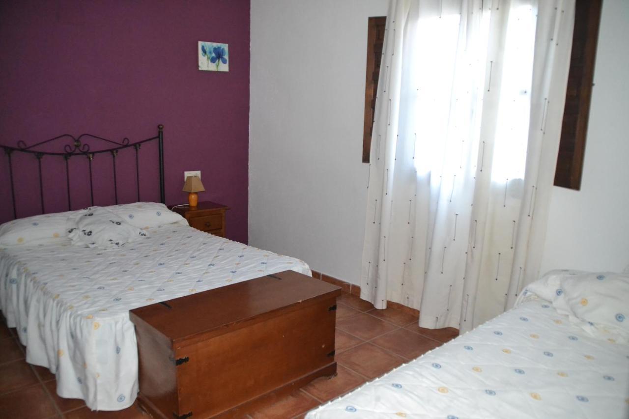 Casas Rurales Las Rochas Алкала дел Хукар Екстериор снимка